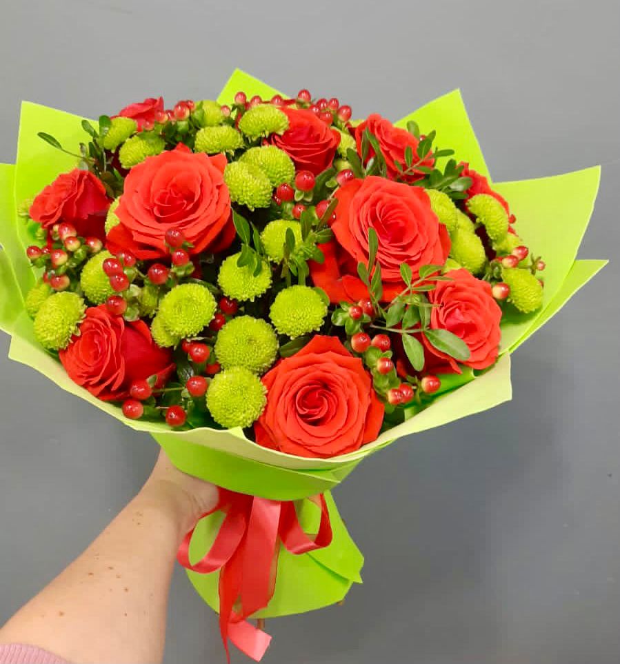 Букет цветов из: Хризантемы и Розы в Балаганске