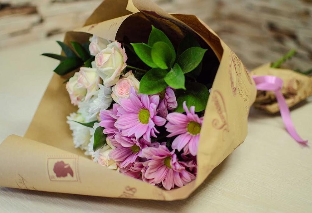 Букет цветов из: Розы и Хризантемы в Балаганске