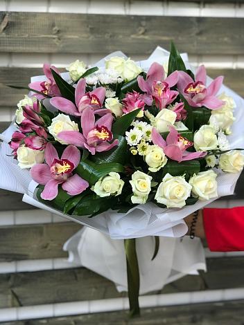 Букет цветов из: Розы и Хризантемы в Балаганске