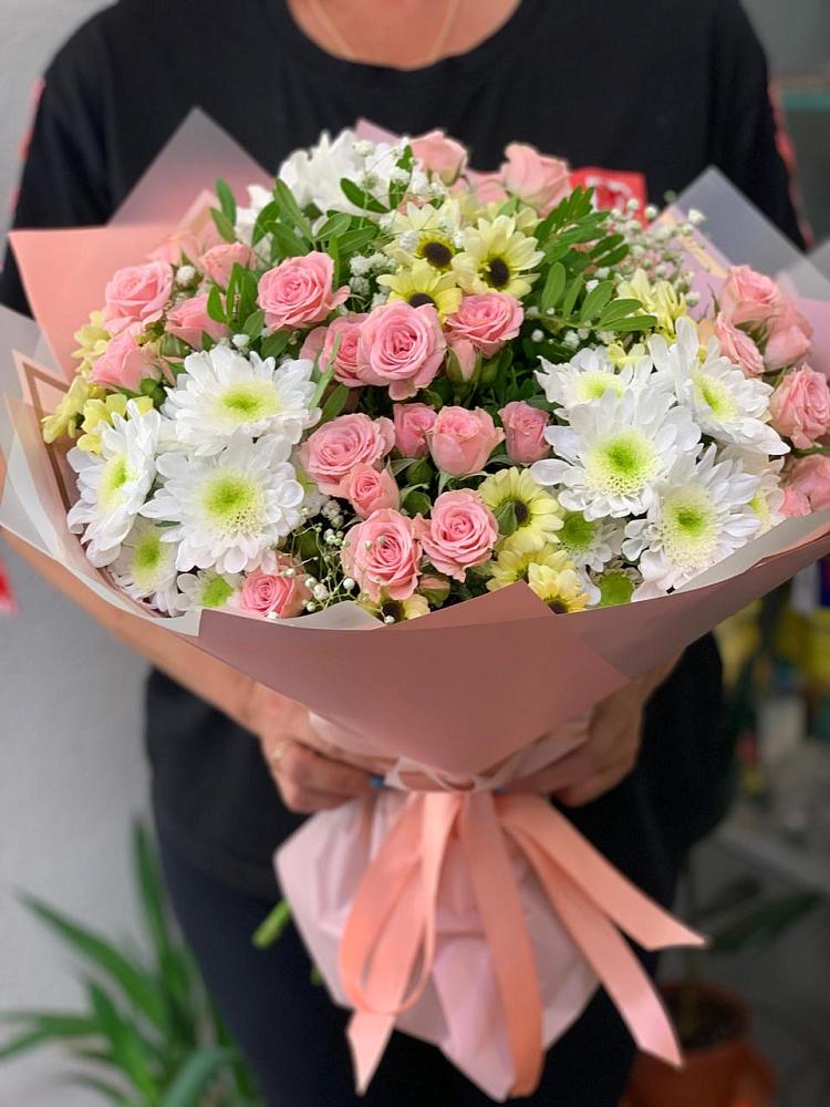 Букет цветов из: Розы и Хризантемы в Балаганске