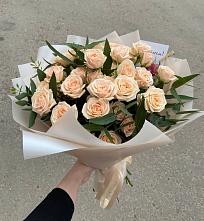 Букет Кремовые розы Латте в Балаганске