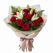 Букет цветов из:  Лилии и Розы в Балаганске