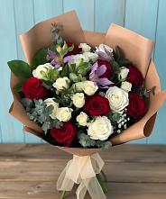 Букет цветов из:  Розы и Альстромерии в Балаганске