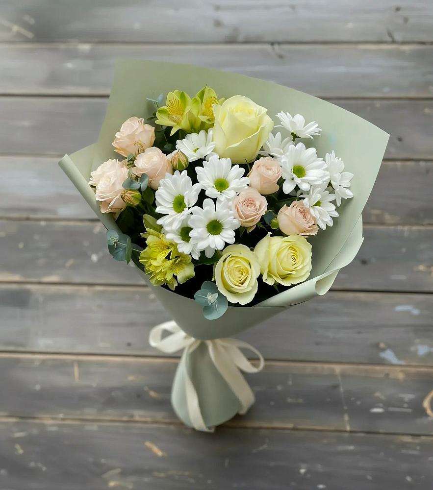 Букет цветов из: Альстромерии, Розы и Хризантемы в Балаганске