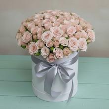 Цветочная композиция из Розы в шляпной коробке в Балаганске