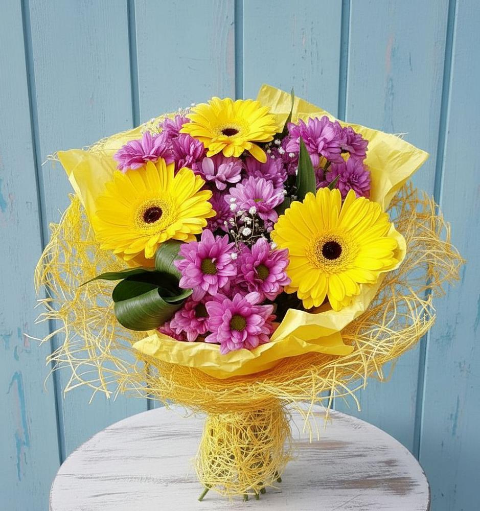 Букет цветов из: Хризантемы и Герберы в Балаганске