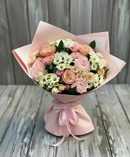 Букет цветов из:  Гвоздики, Розы и Хризантемы в Балаганске