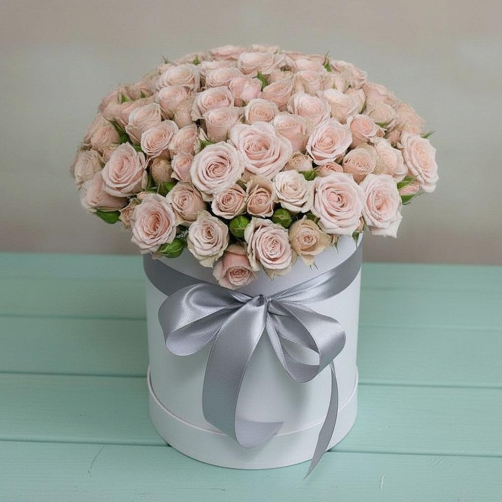 Цветочная композиция из Розы в шляпной коробке в Балаганске